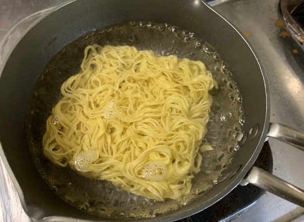 明星 中華三昧 酸辣湯麺