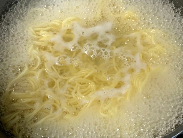 明星 中華三昧 酸辣湯麺